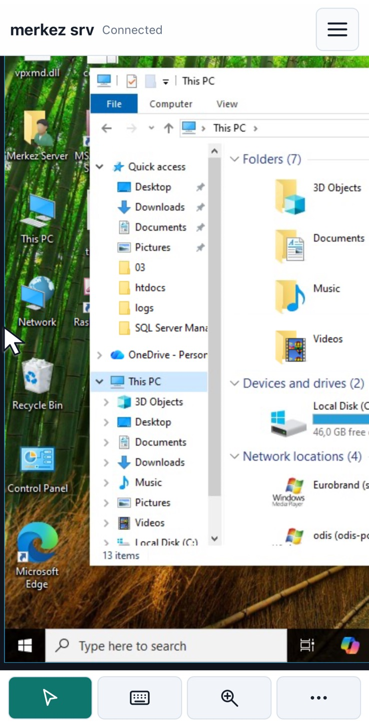 Farweo mobile app connected to a Windows PC, with Pointer, Keyboard, Zoom, and More controls